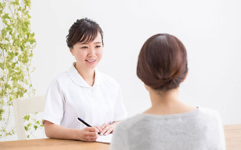 つらい生理前症状は早めに医師に相談を！